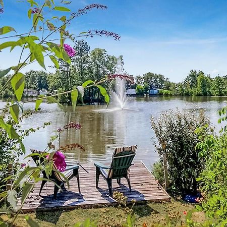 Cozy Home In Oosterwolde With Sauna Exterior foto
