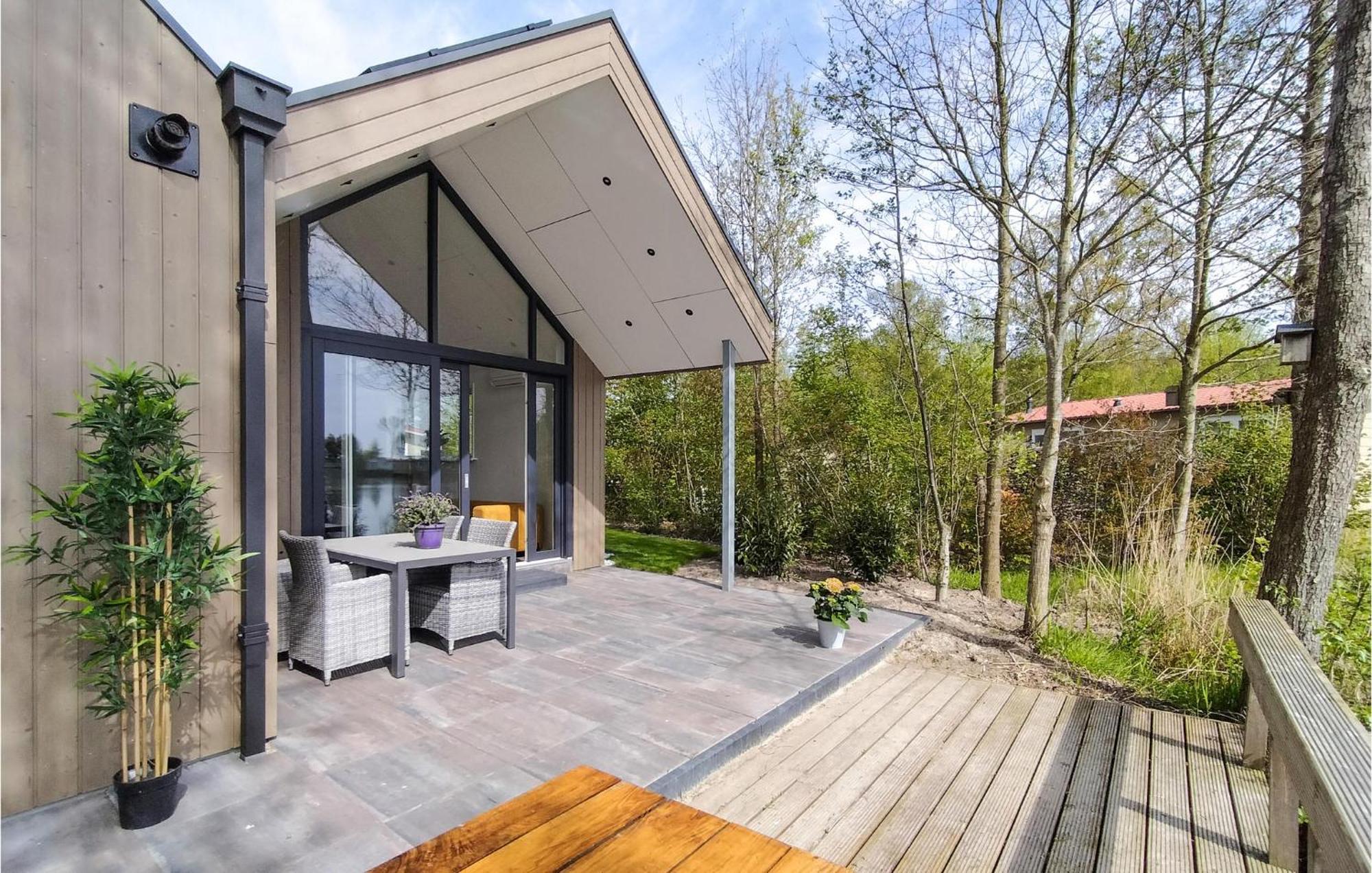 Cozy Home In Oosterwolde With Sauna Exterior foto