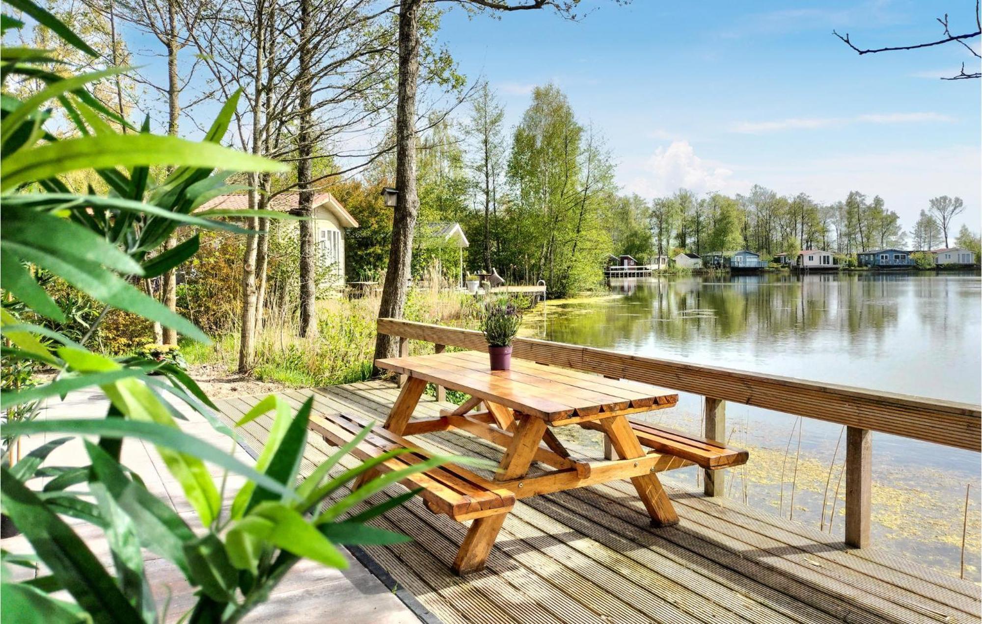 Cozy Home In Oosterwolde With Sauna Exterior foto
