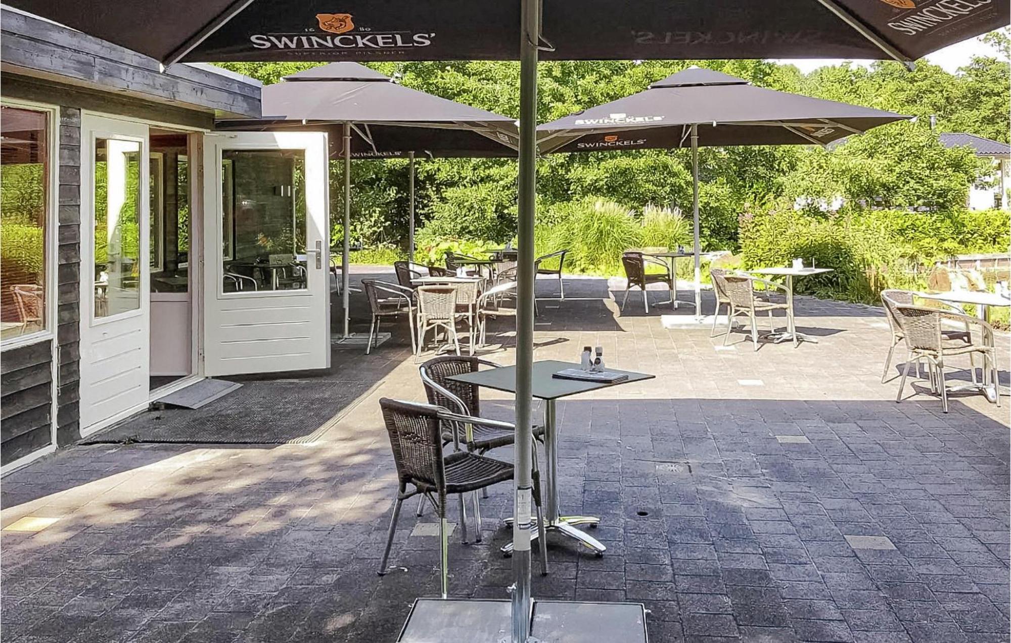 Cozy Home In Oosterwolde With Sauna Exterior foto